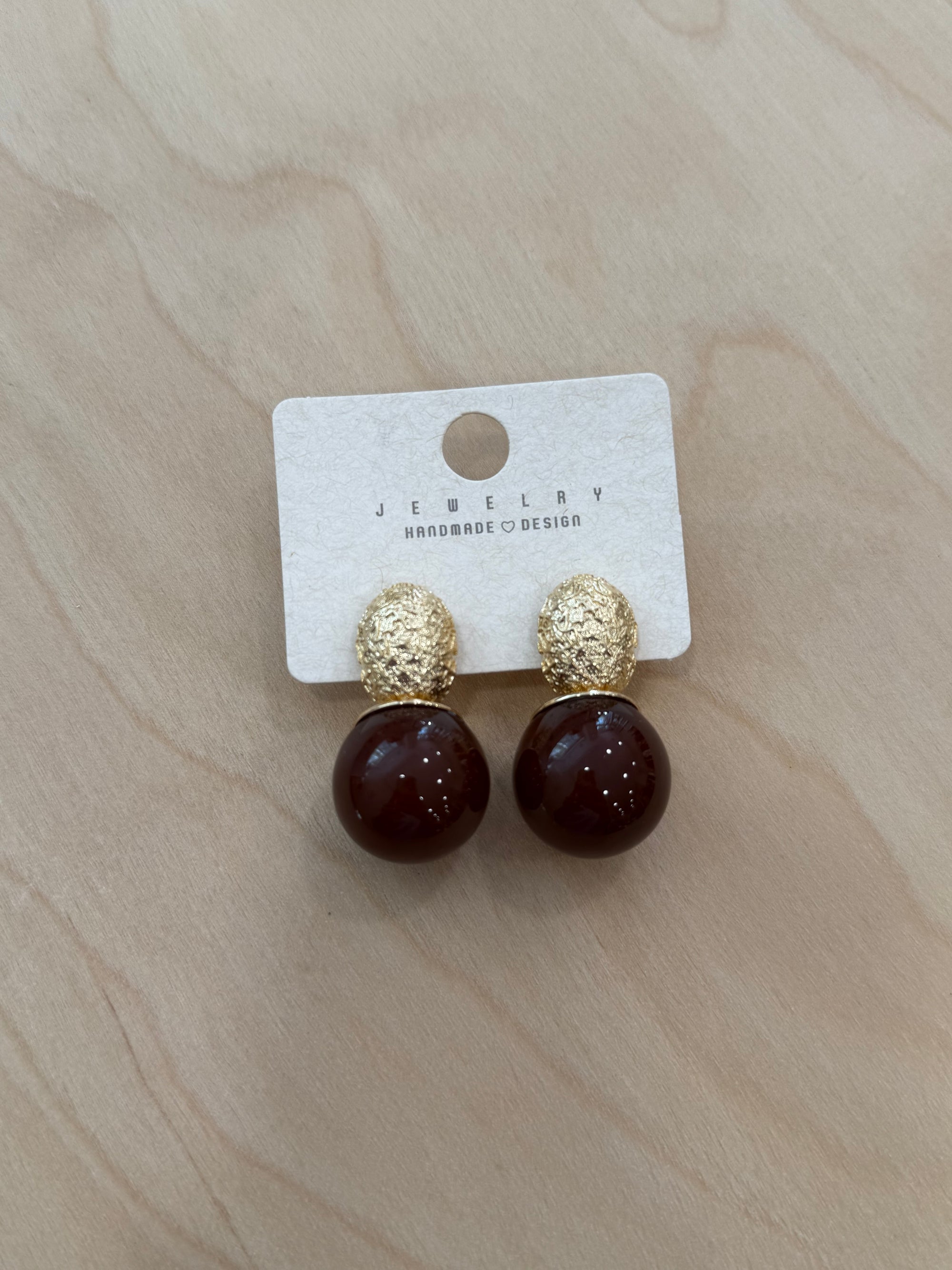 Pendientes café
