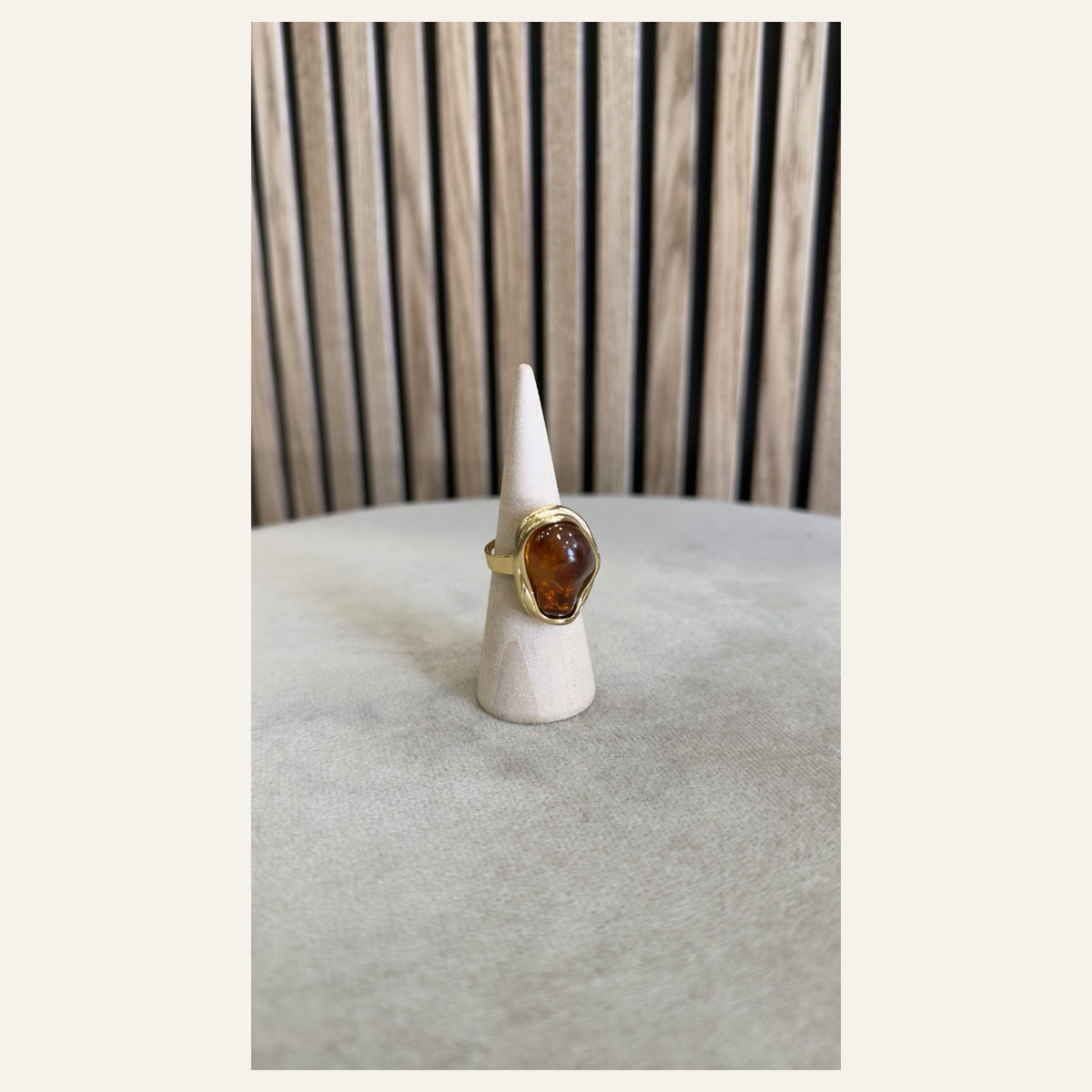 Anillo piedra ámbar