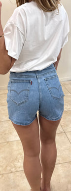 Short Levis
