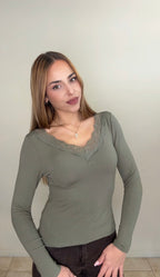 Top cuello encaje