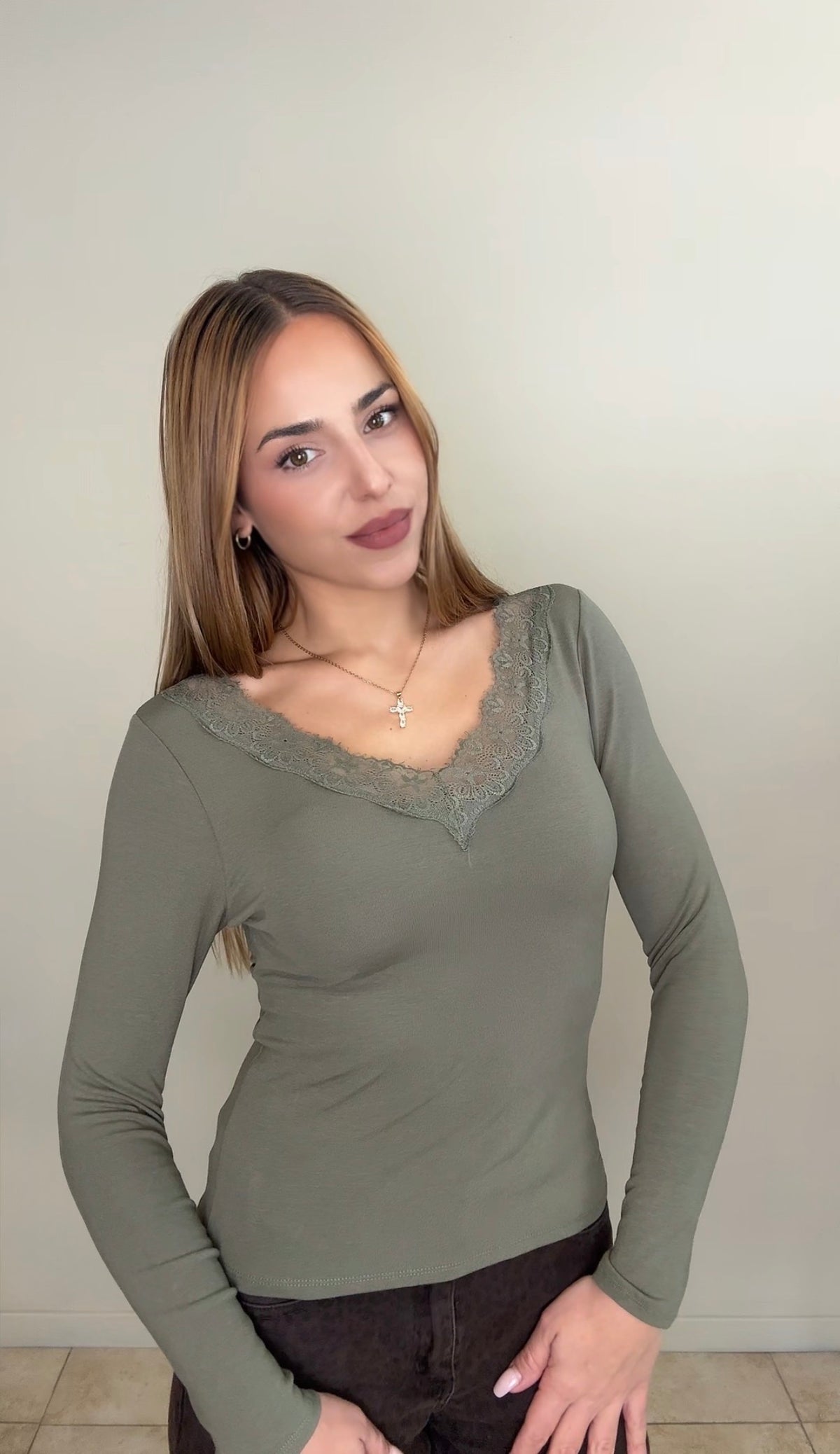 Top cuello encaje