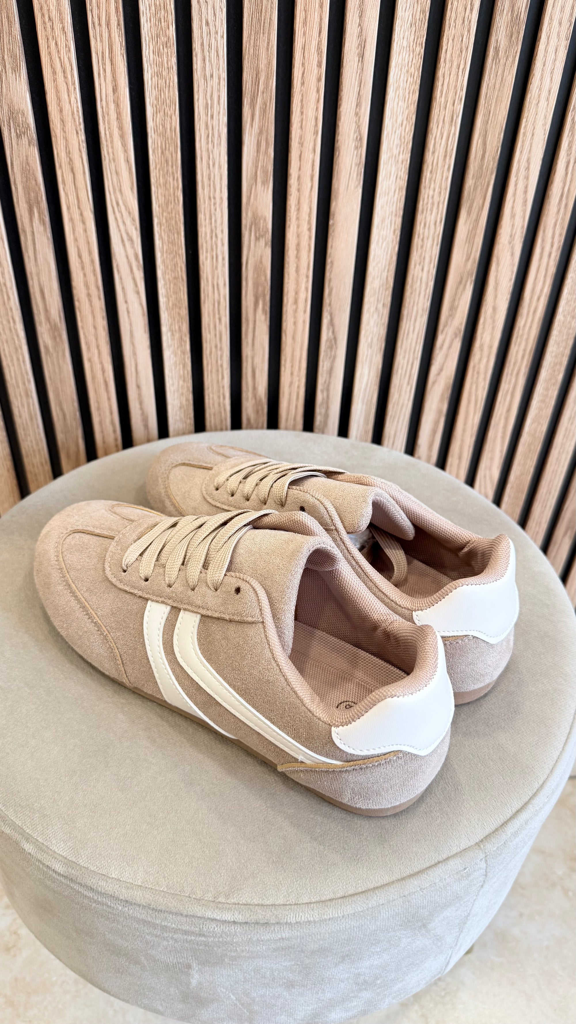 Zapatillas beige