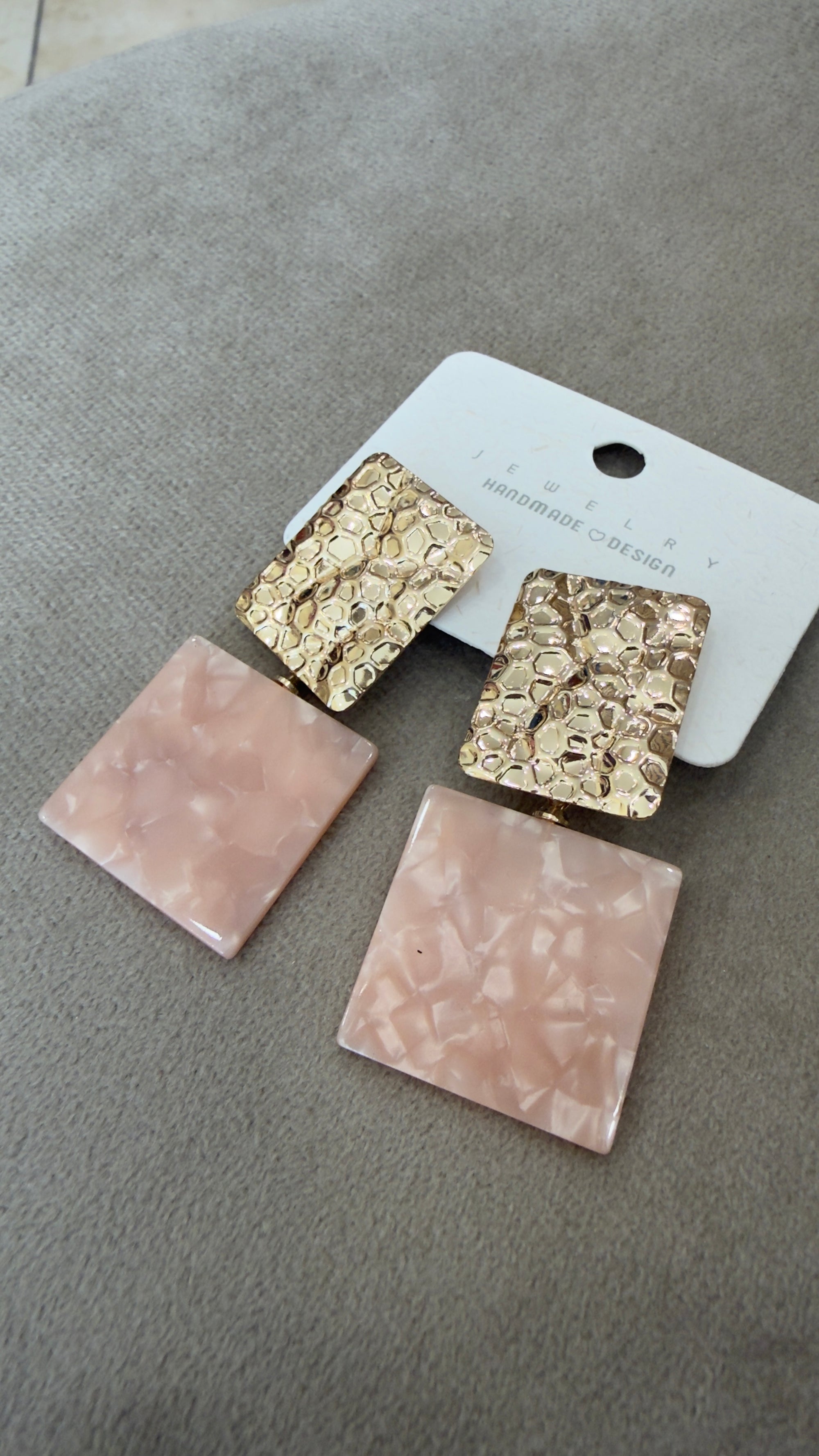 Pendientes rosa nácar