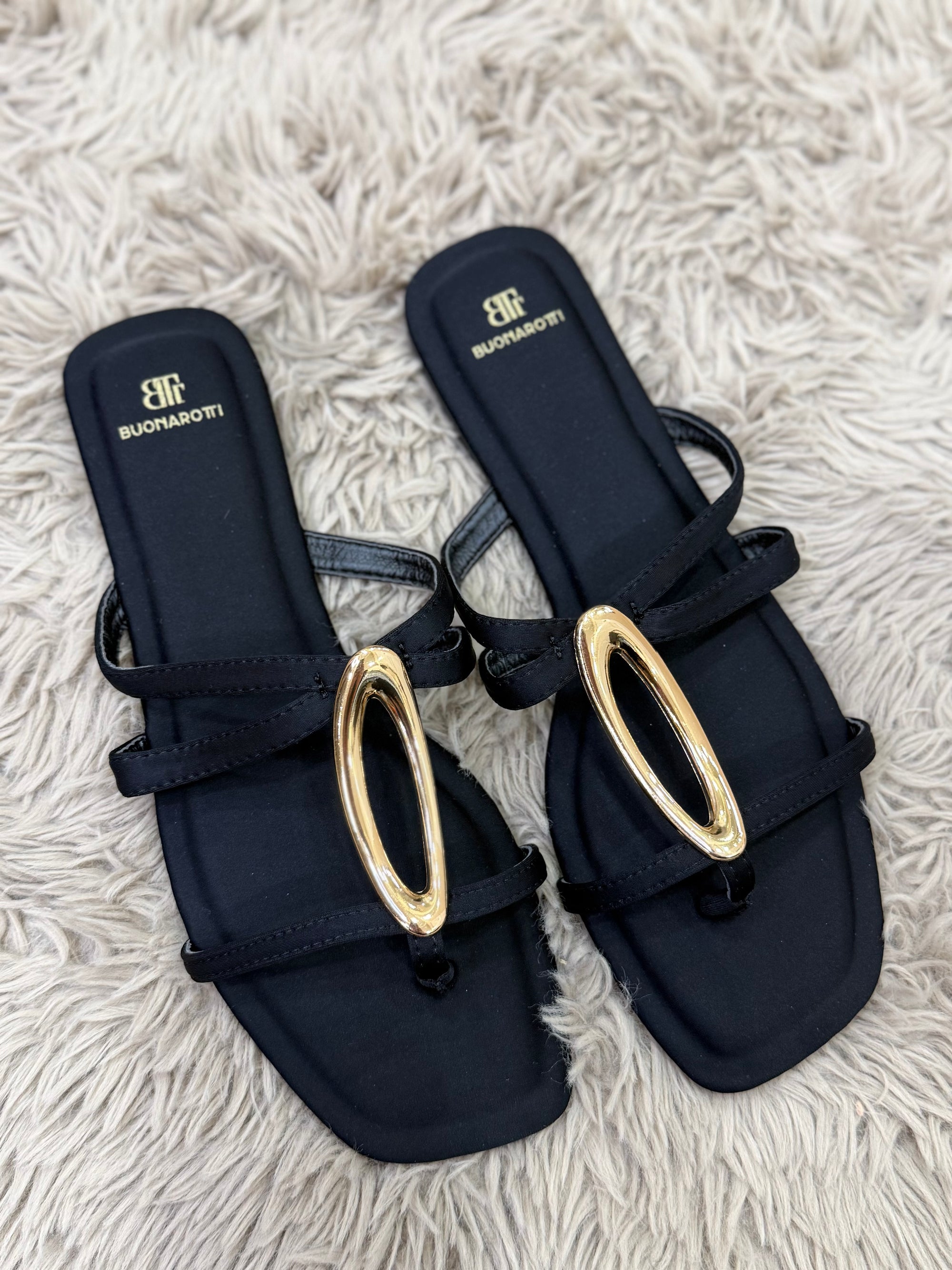 Sandalias Hebilla Dorada