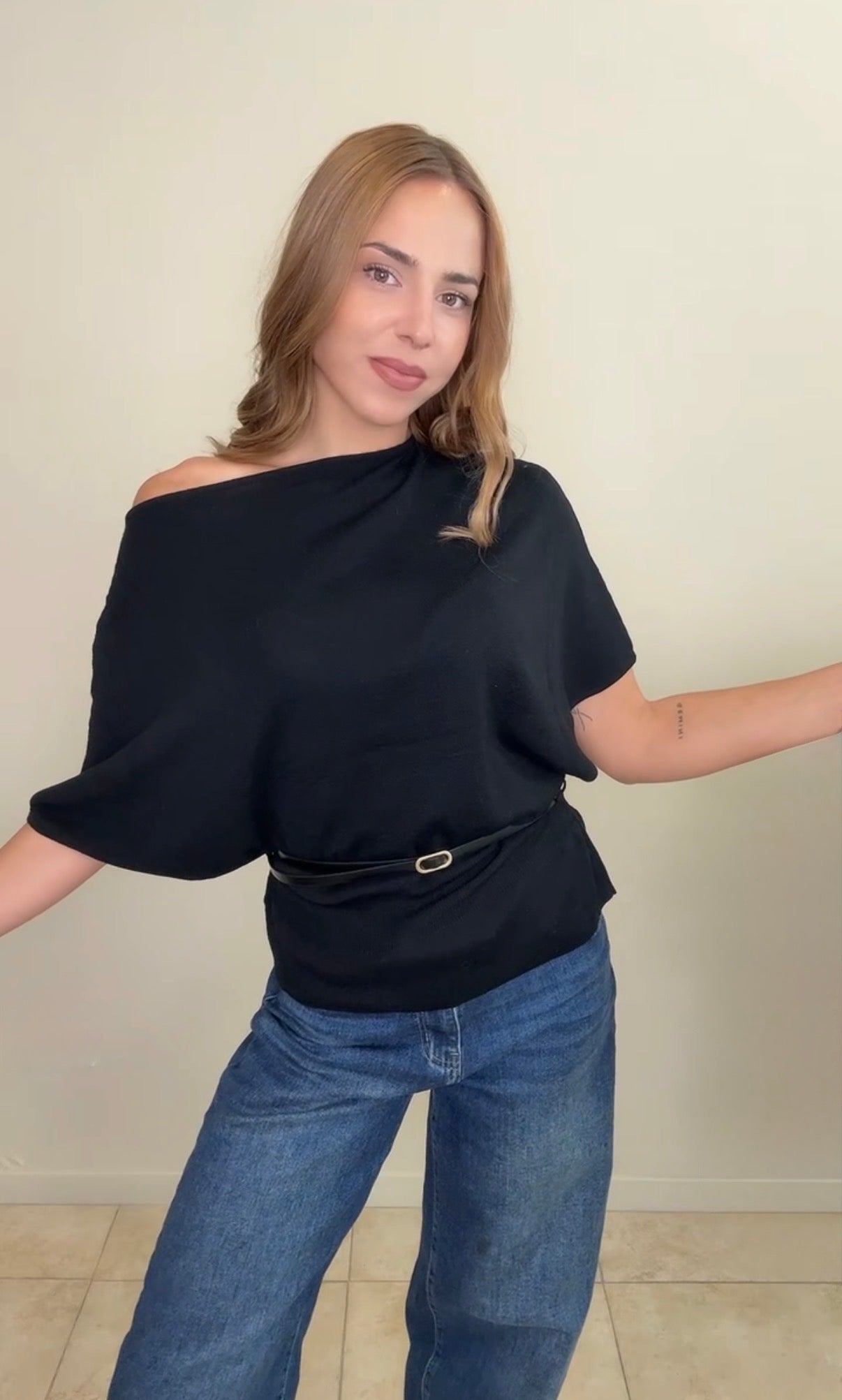 Camiseta Zara cinturón