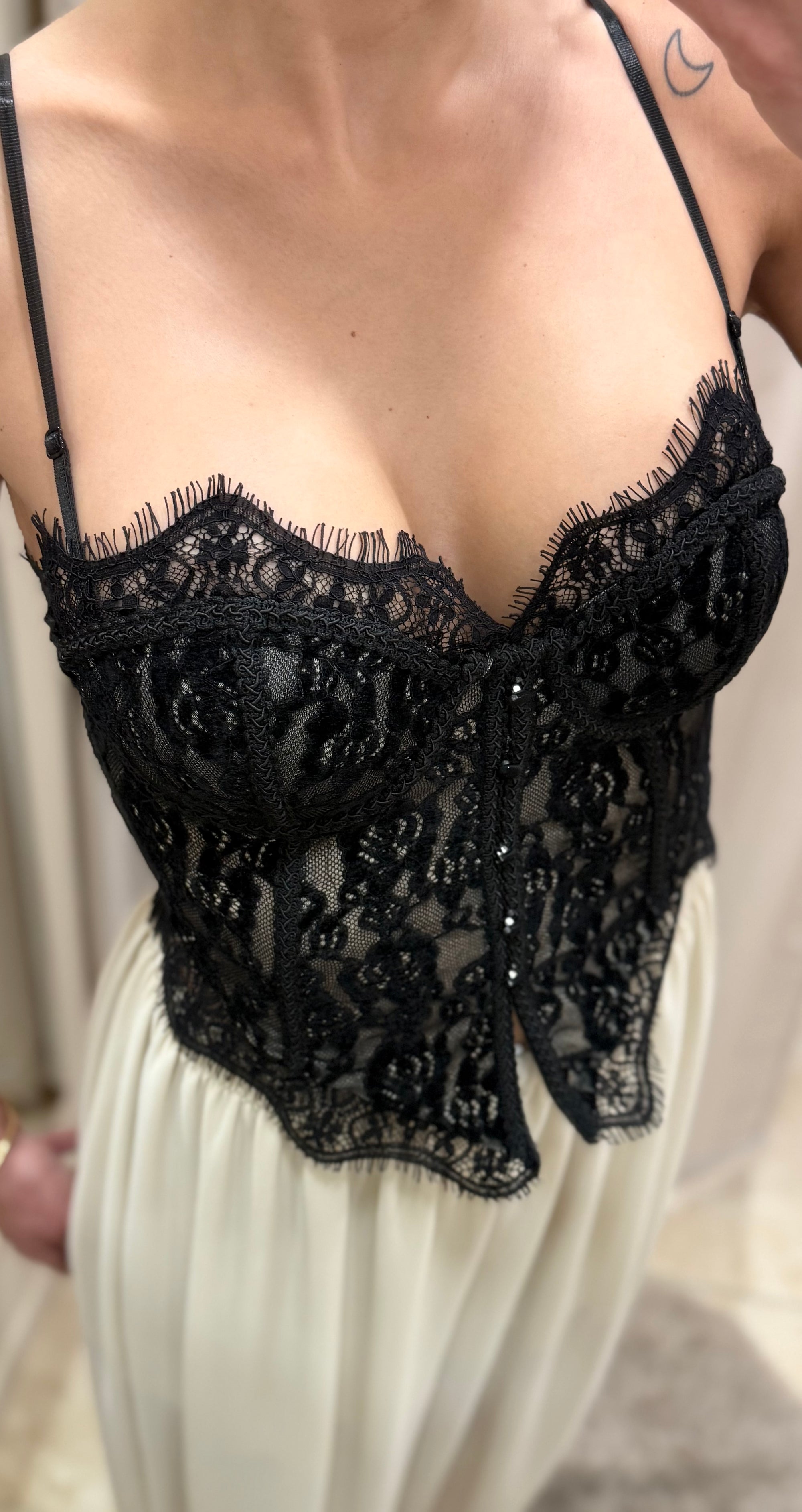 Corset encaje bordado