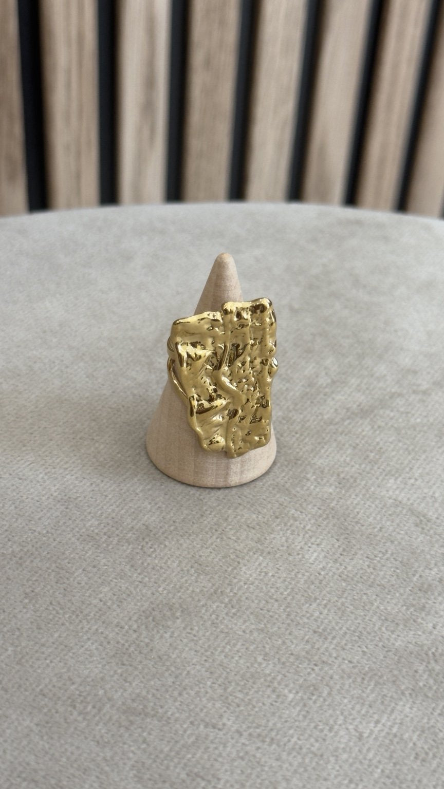 Anillo irregular