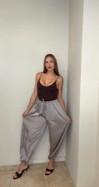 Pantalón satinado bombacho