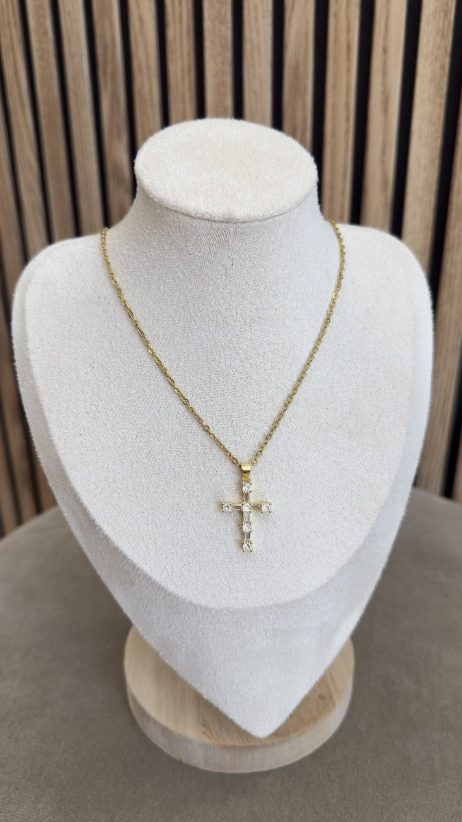 Collar cruz