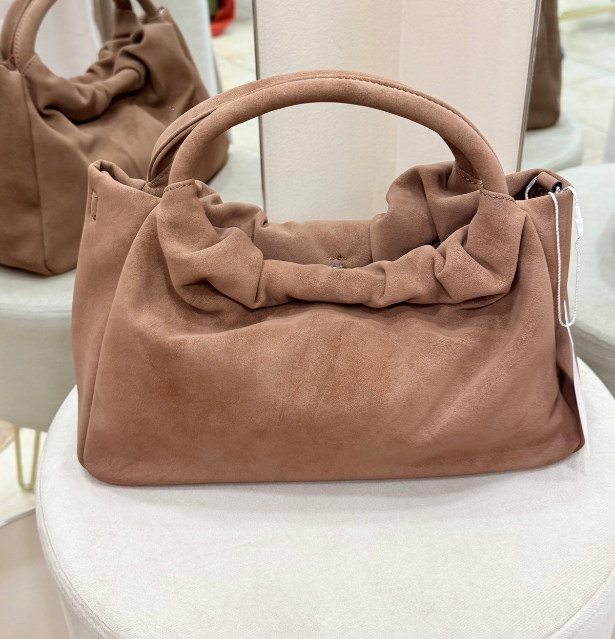 Bolso efecto ante