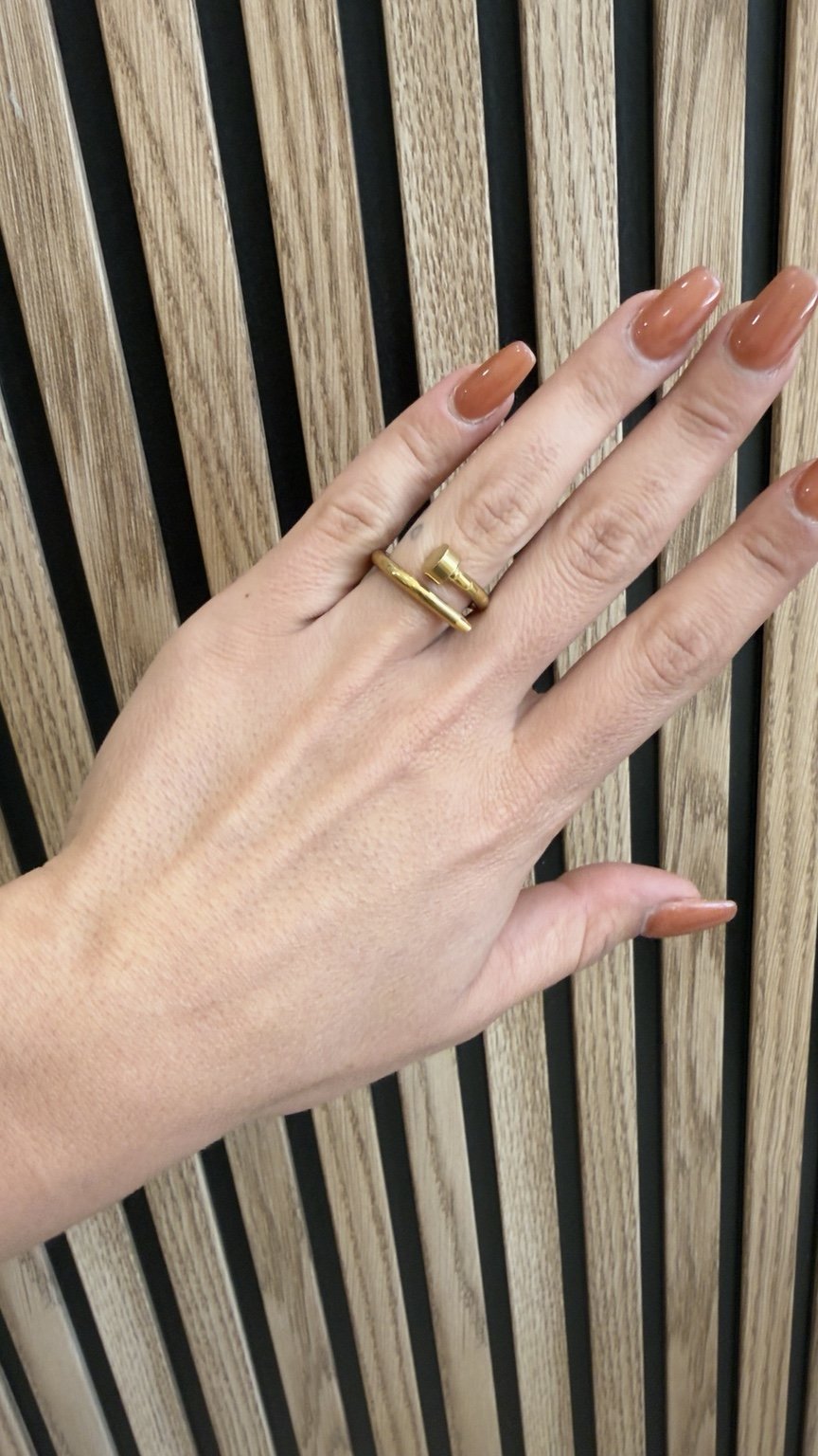 Anillo clavo