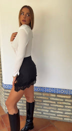 Falda mini encaje