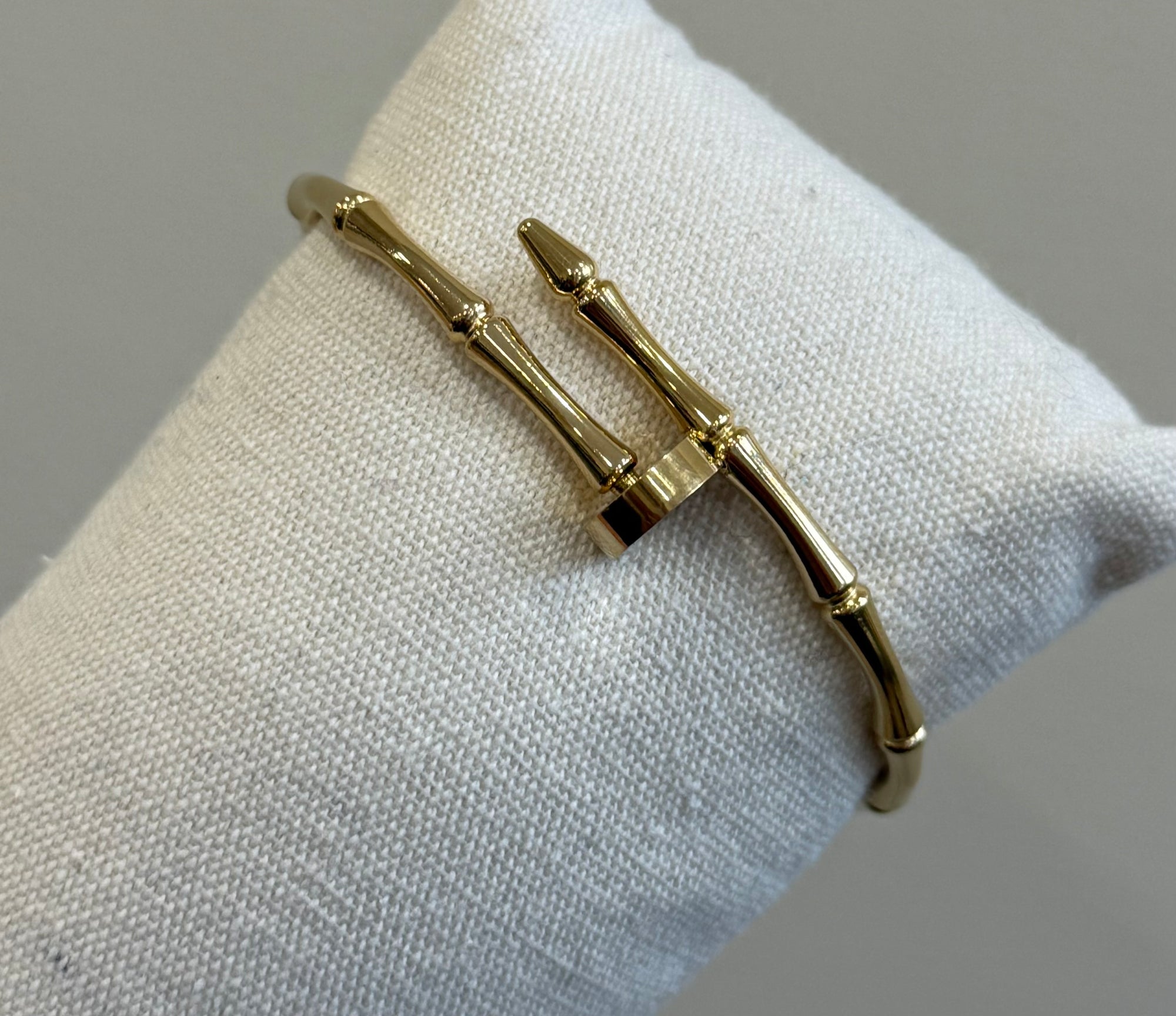 Brazalete clavo hueso