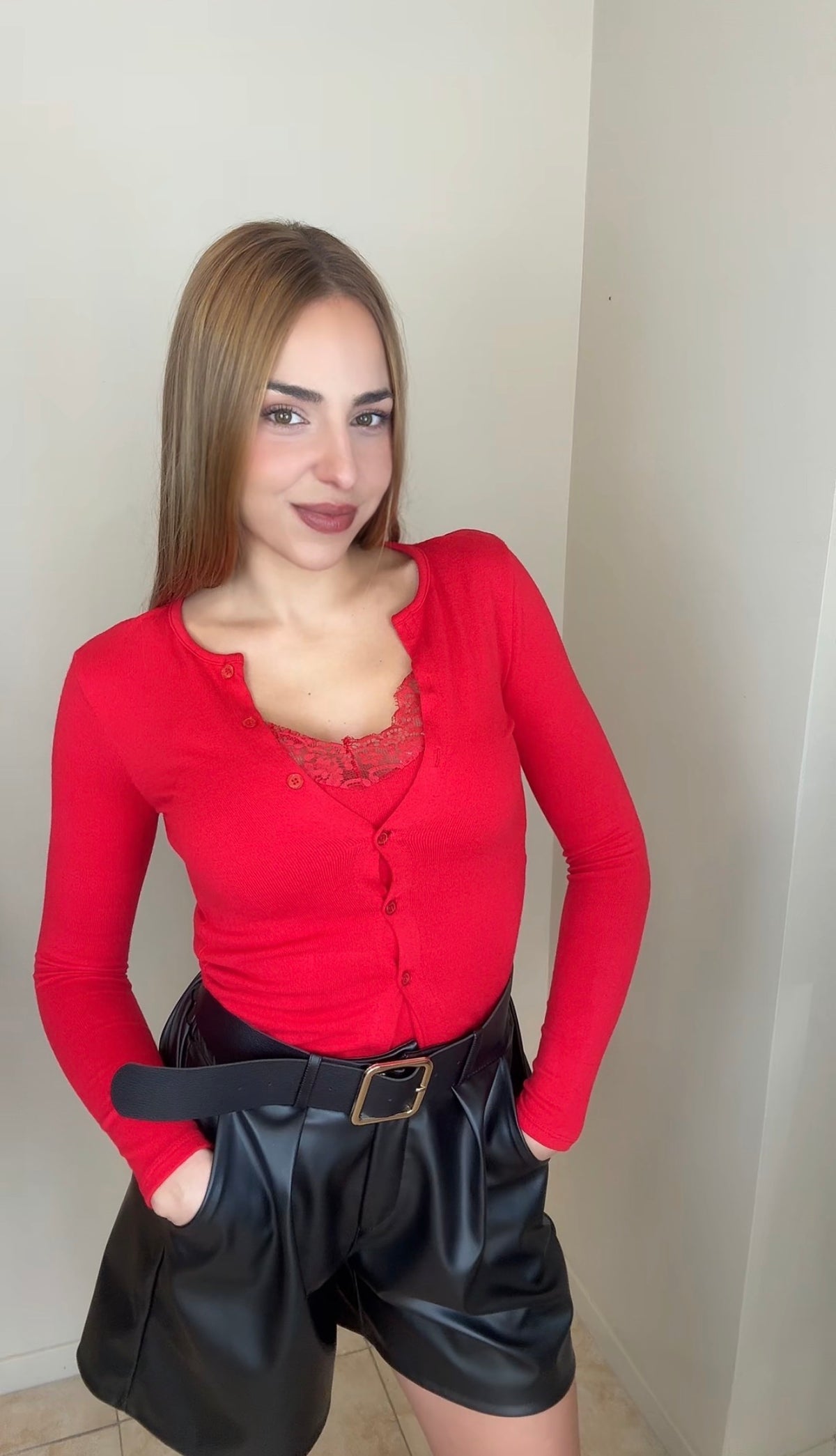 Rebeca con encaje