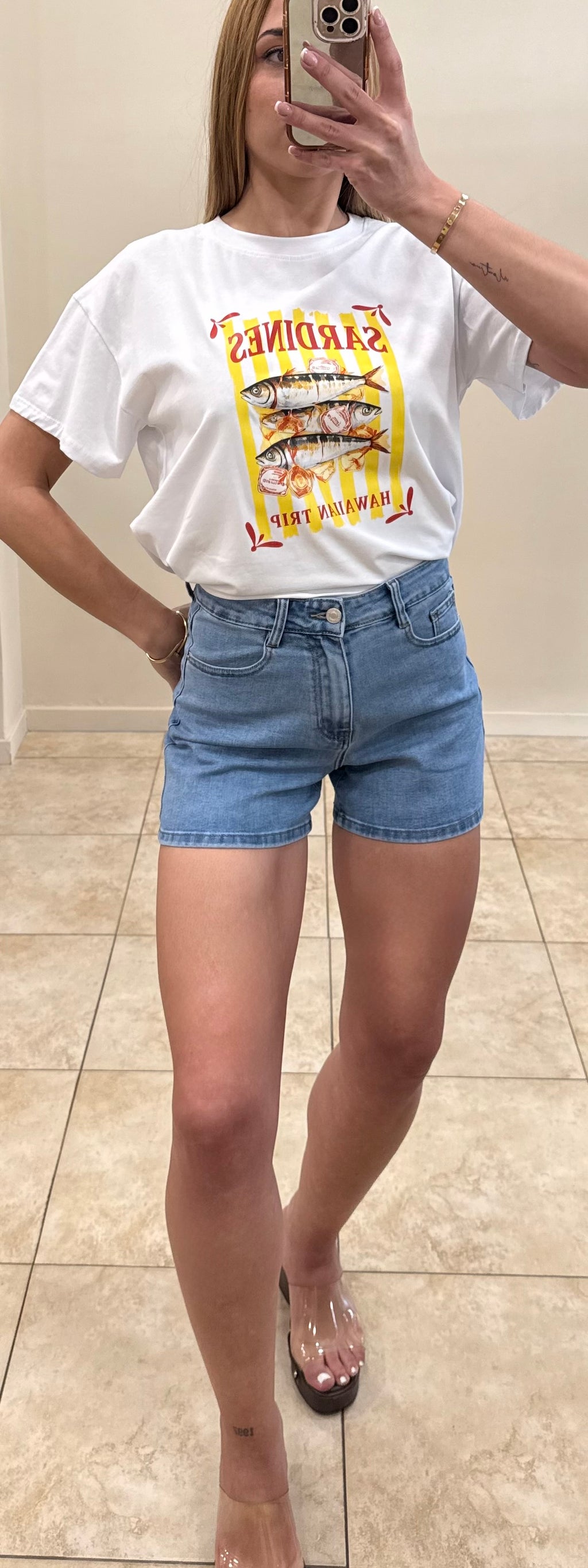 Short Levis