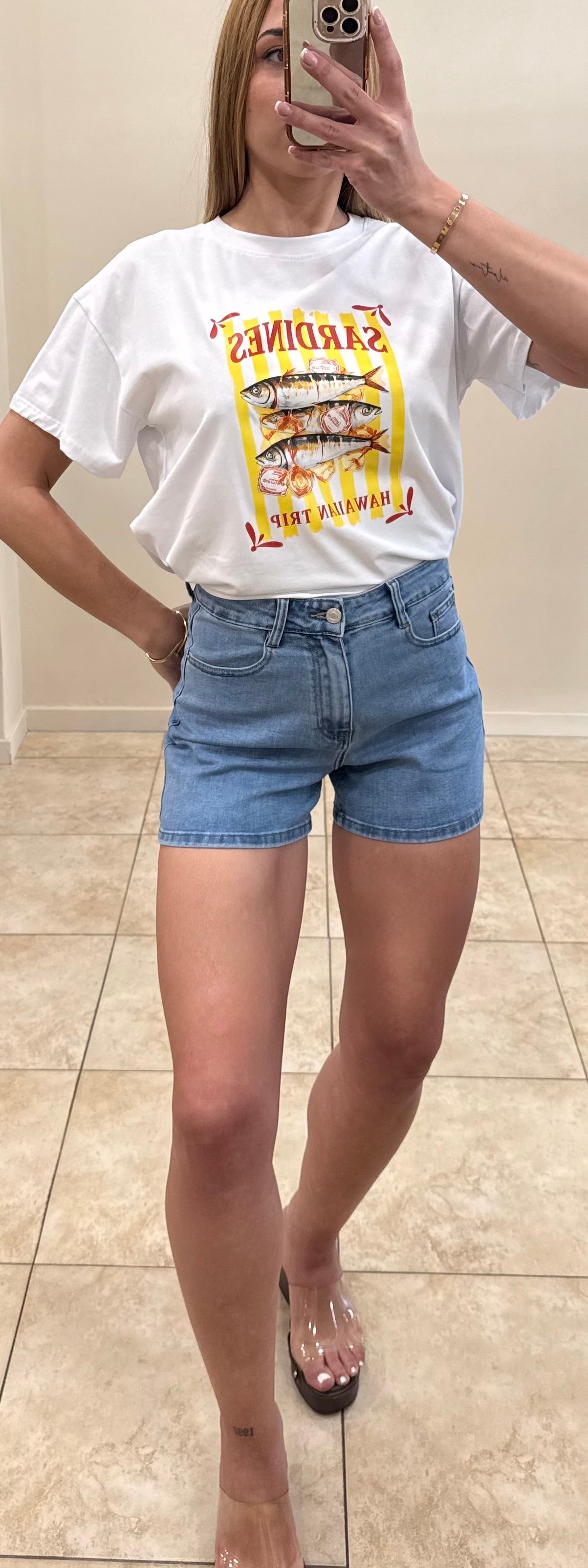 Short Levis