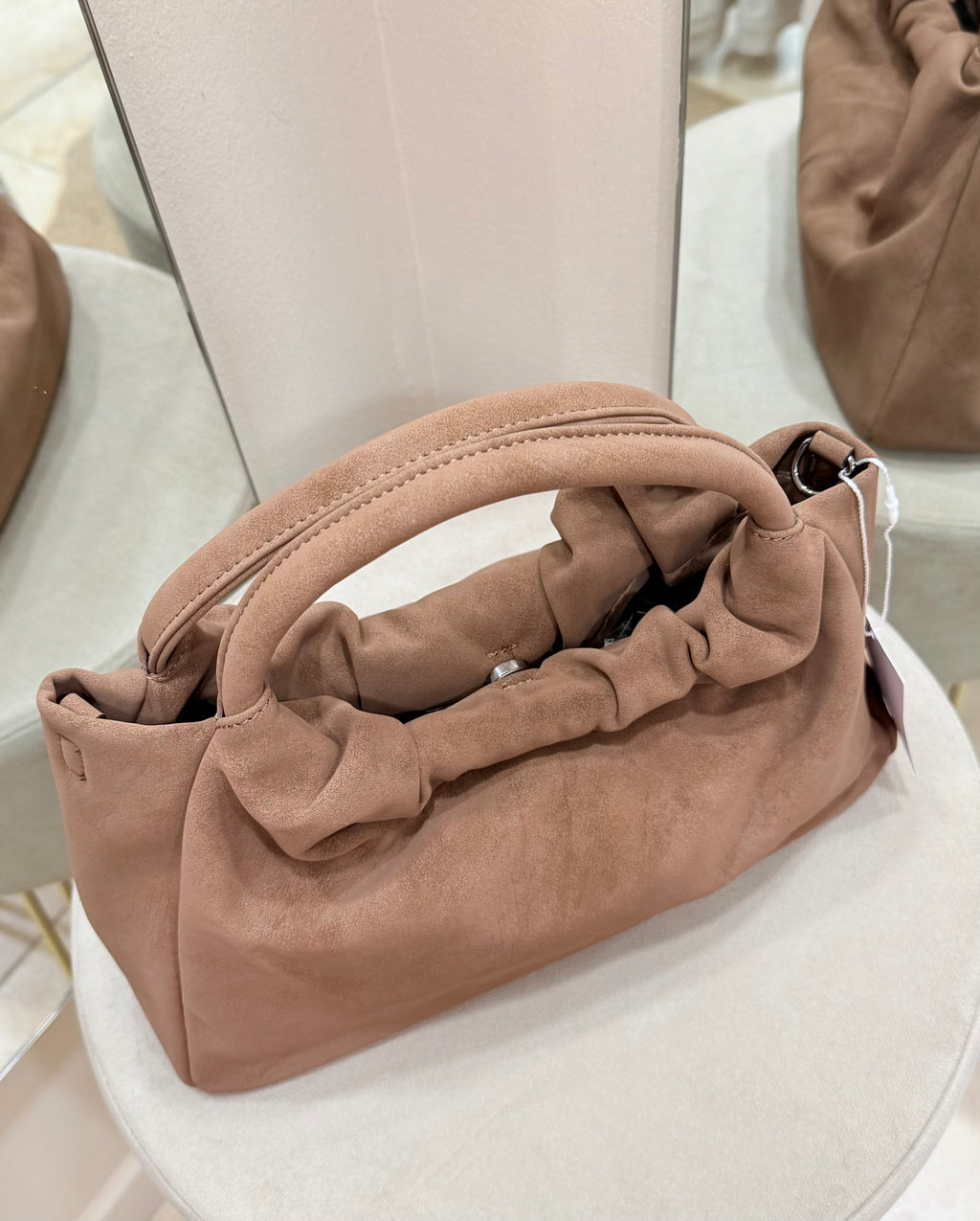 Bolso efecto ante