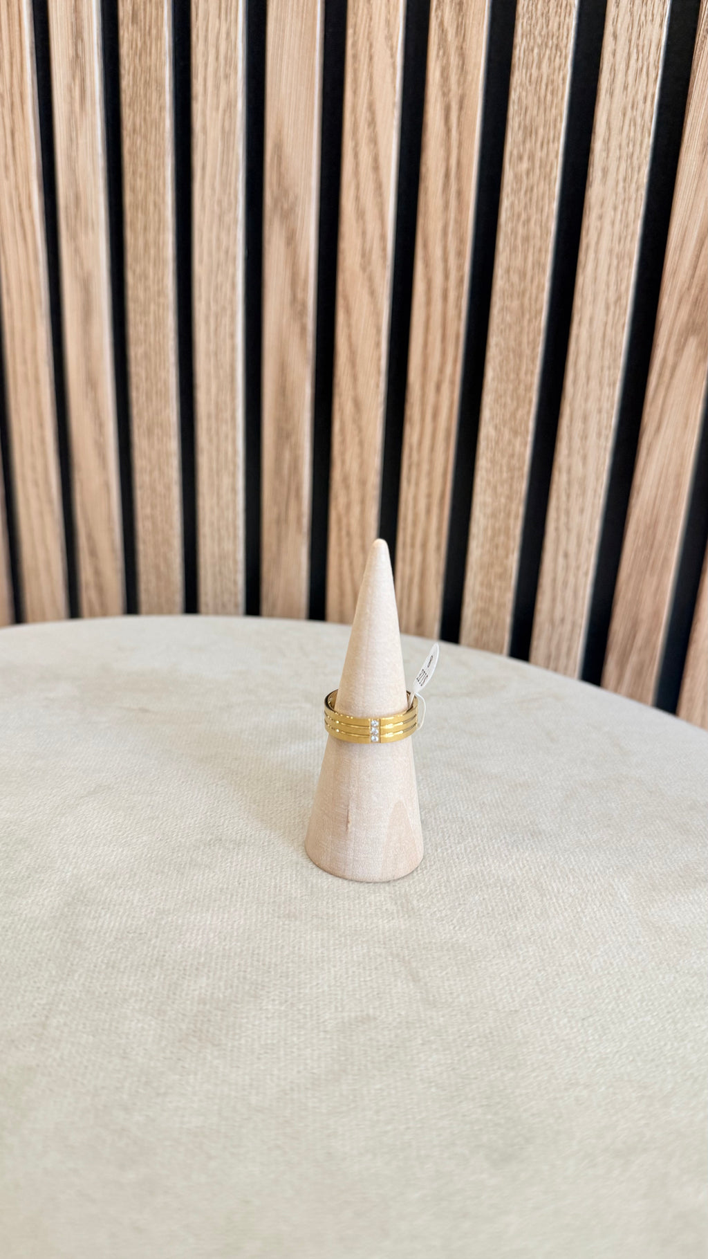 Anillo líneas