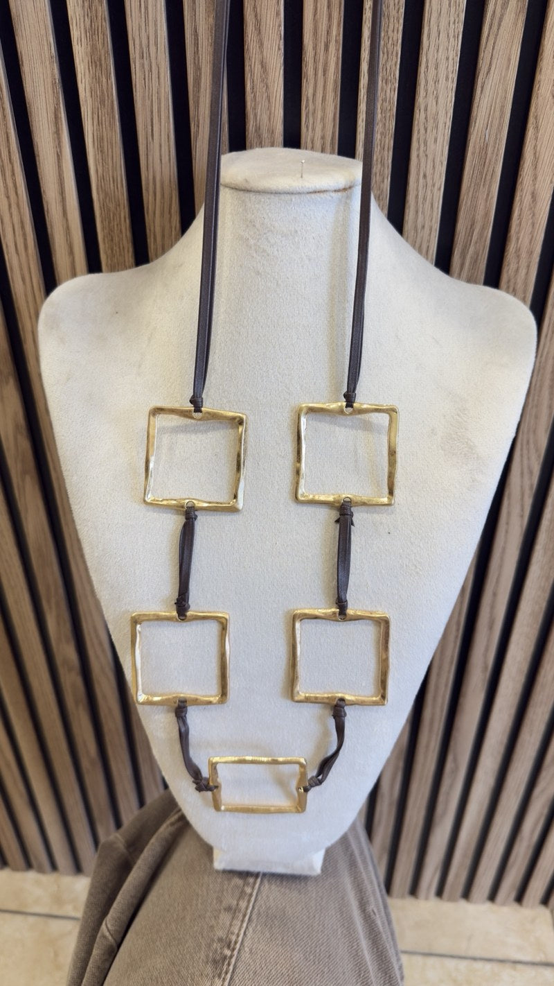 Collar LARA