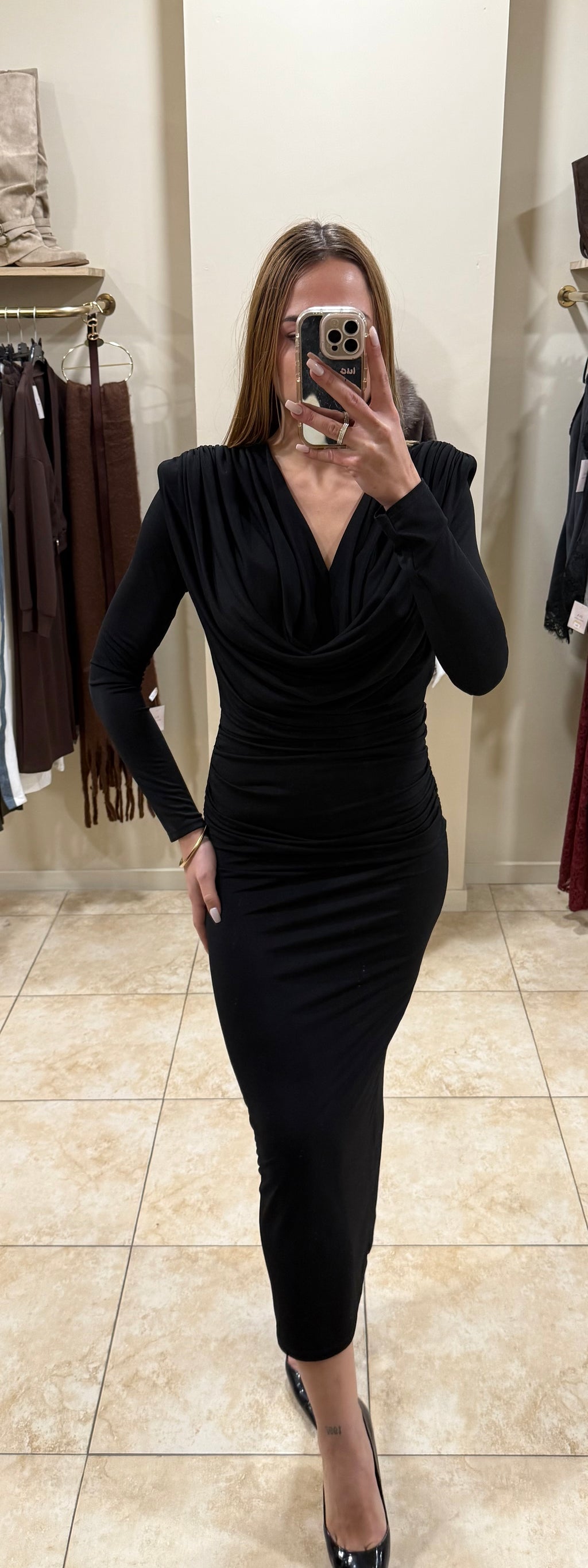 Vestido escote cascada