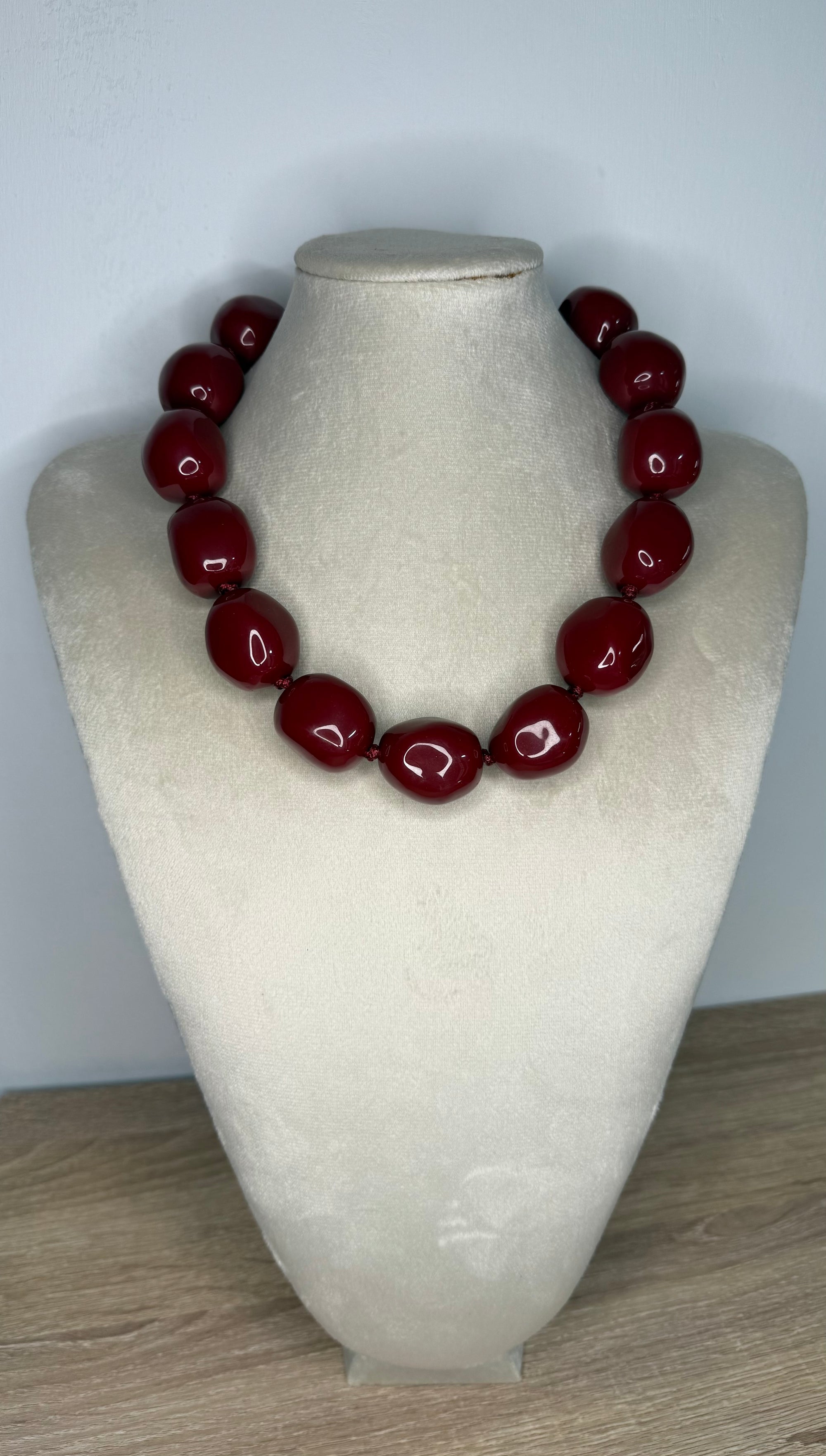 Collar bolas burgundy